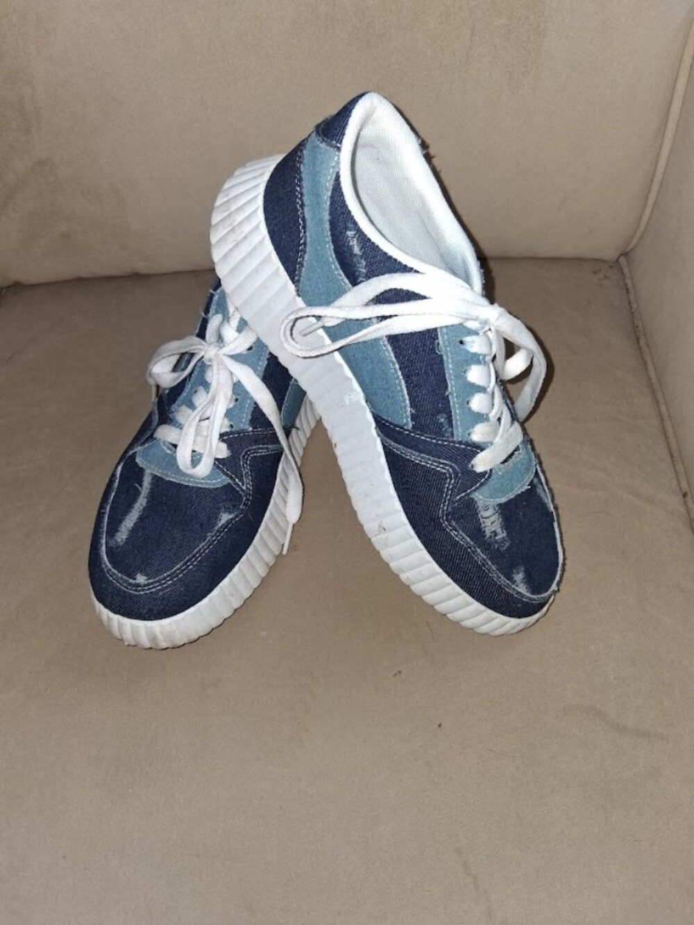 Rouge Helium Distressed Denim Platform Lace Up Sneakers Sz 8.5M
